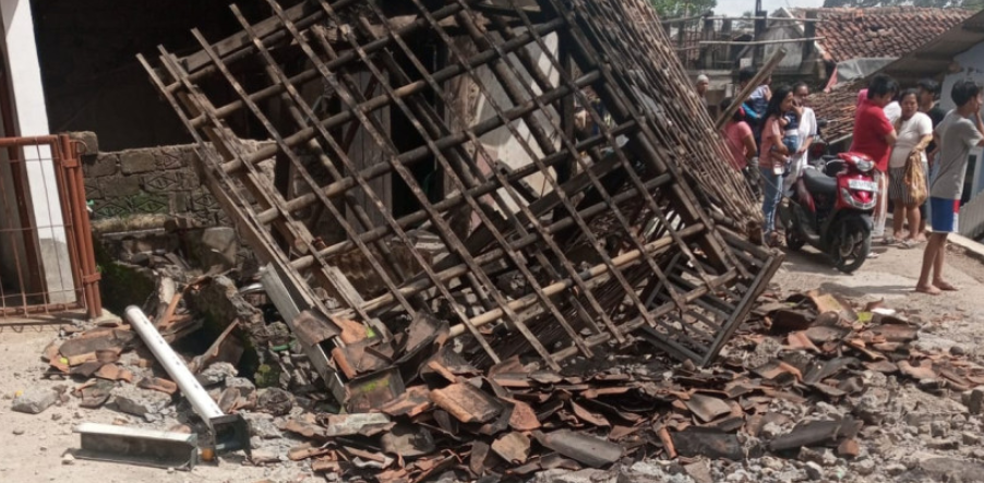 Berbagi Air Kehidupan